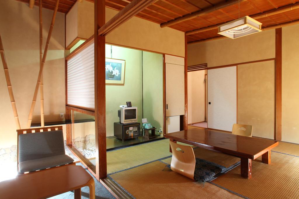 Hatsunoyu Yamanouchi (Nagano) Quarto foto
